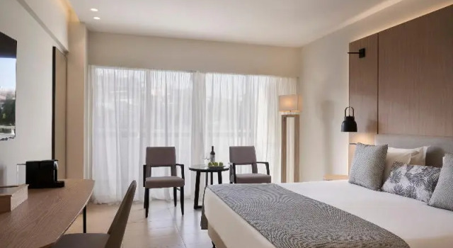 Двухместный номер Standard с балконом Atlantica Bay