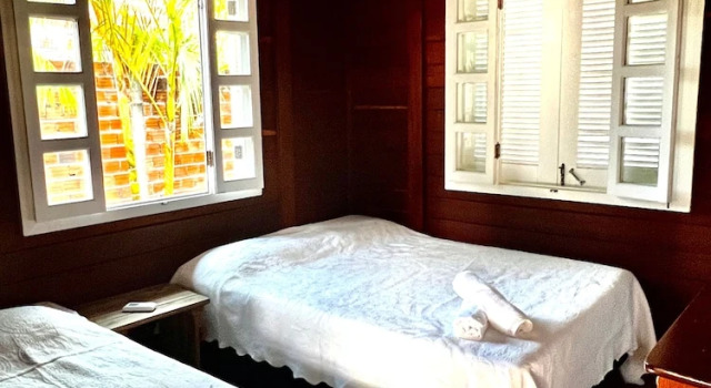 Vania's Cabin, Забронировать Отель «постель и завтрак» Баррейриньяс Мараньян