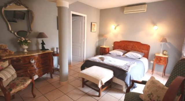 Bel Appartement climatisé de plain pied 80m de la mer grand séjour 2 chambres belle terrasse LXRM3