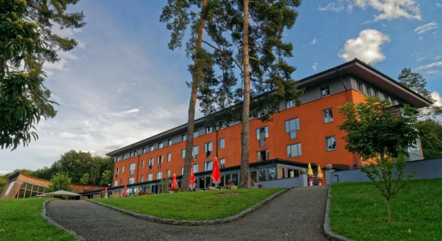 Jugend- und Familiengästehaus Cap Wörth, Rezerwuj Hotel Hotele SPA w Karyntia, SPA