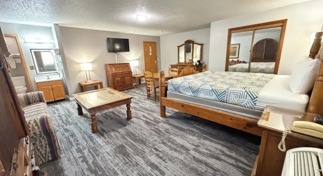 Doppel Suite Regency Inn