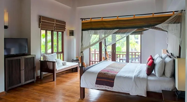 Двухместный люкс с видом на бассейн Royal Lanta Resort & Spa