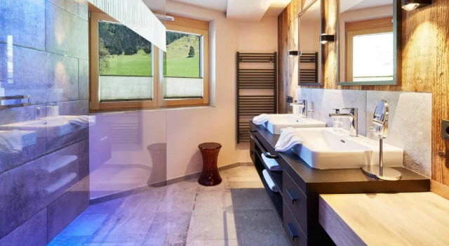 Люкс с балконом Lürzerhof - luxury nature spa