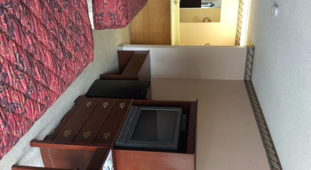 Standaard Vierpersoonskamer Budget Inn