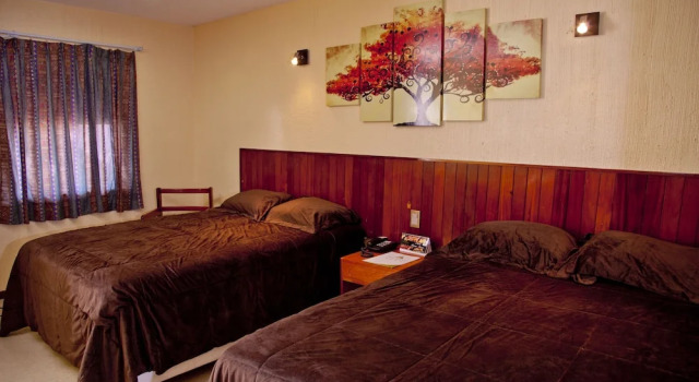 Четырёхместный номер Standard с балконом Los Andes Coatzacoalcos