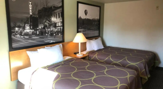 Standard Vierer Zimmer Super 8 by Wyndham Bend