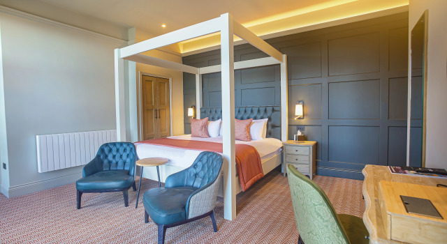 Royal Whitby, Забронировать Отель Отели Англии 3 звезды, 3*