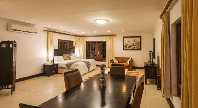 Mbombela Exclusive Guest House  Columbus