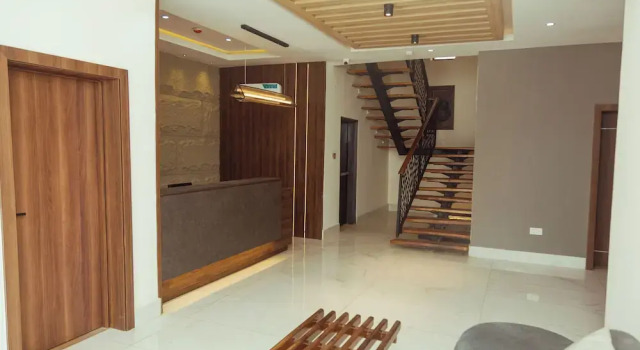 Grayville Hotels and Bistro, Rezervovat Hotel Hotely v Akure s parkováním, Parkování
