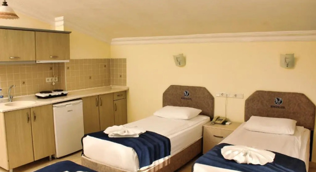 Четырёхместный номер Standard Berrak Su Hotel
