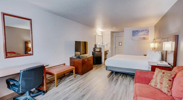 Номер Standard The Ashley Inn & Suites