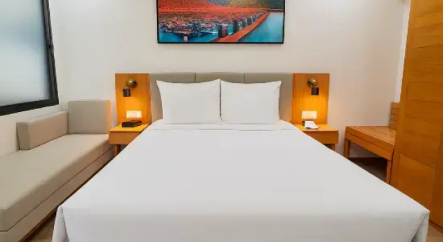 Люкс Royal Marina Bay Con Dao Hotel