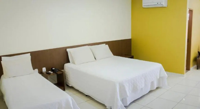 Трёхместный номер Standard с красивым видом из окна Bonito Plaza Hotel