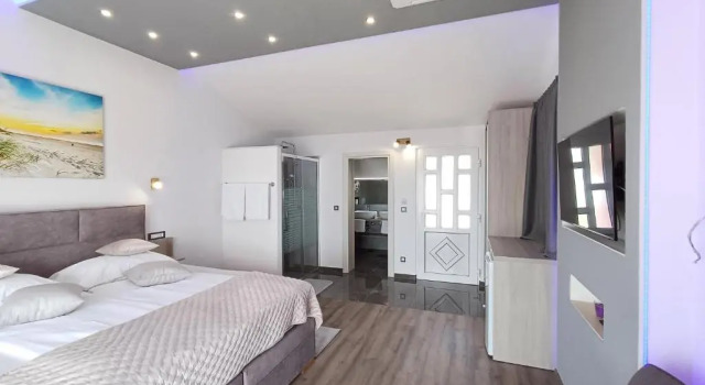 Двухместный номер Deluxe с балконом и с видом на море Apartments Jakšić
