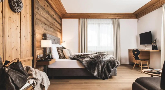 Полулюкс Alpines Gourmet Hotel Montanara