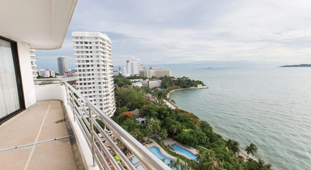Spacious 4 BR with spectacular ocean & city view, Забронировать Апартаменты/квартира Паттайя провинция Чонбури