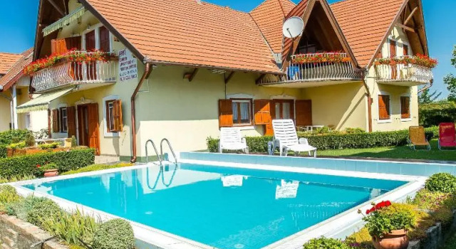 Familia Apartment 100/7, Buchen Sie Ferienwohnung Part Somogy
