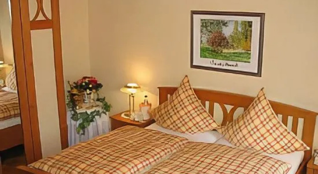 Zur Hahnmhle, Book Hotel Garbsen 