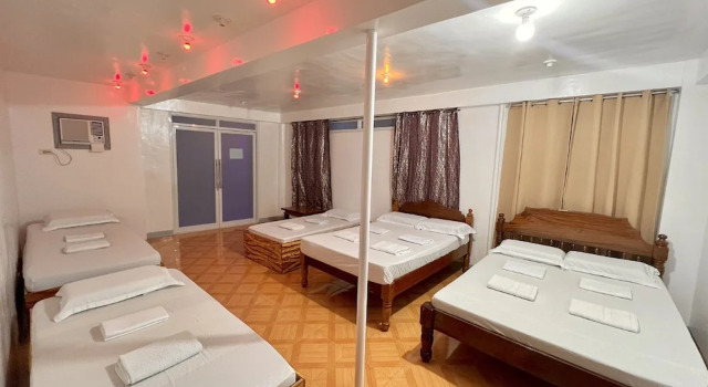 Двухместный семейный номер Standard RedDoorz at Lao Singuan Homestay