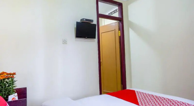 Oyo 3004 Penginapan Bromo Adi