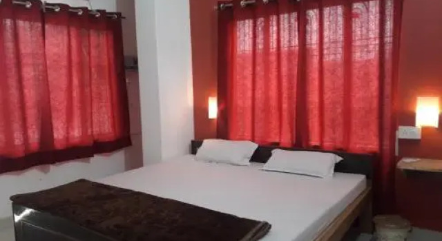 Lake View Hotel