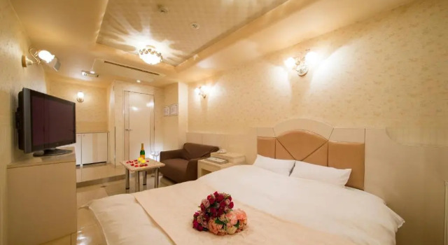 HOTEL THE i Adult only, Book Hotel Hoteller i Higashiosaka med parkering, Parkering