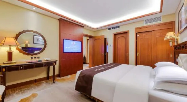 Люкс Deluxe Golden Star Holiday Hotel