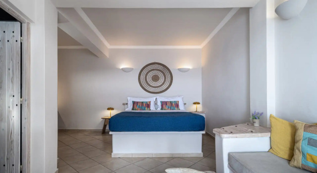 Полулюкс Athermi Suites