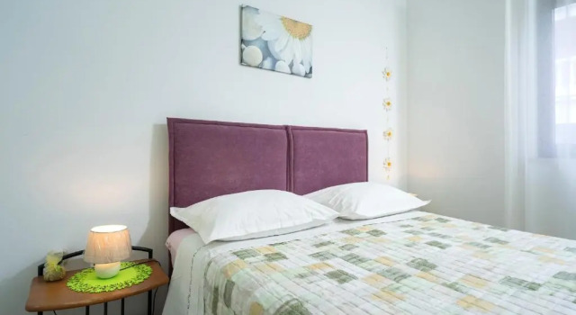 Apartments Gold - 300m from beach, Prenota Appartamento Stari Grad 