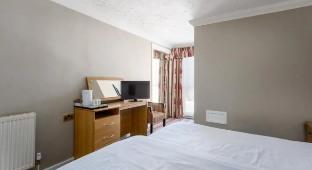Двухместный номер Standard Russell Hotel