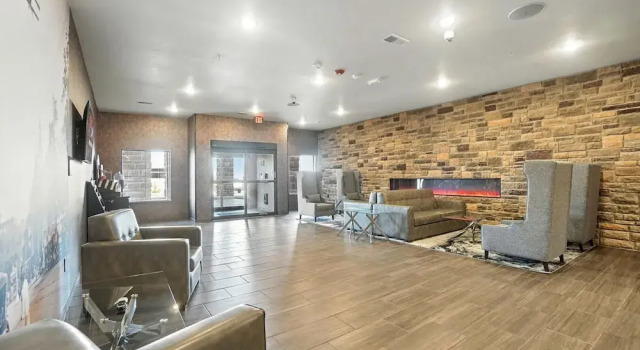 Cobblestone Hotel & Suites - Bellefontaine, Prenota Hotel Hotel a Ohio con piscina, Piscina