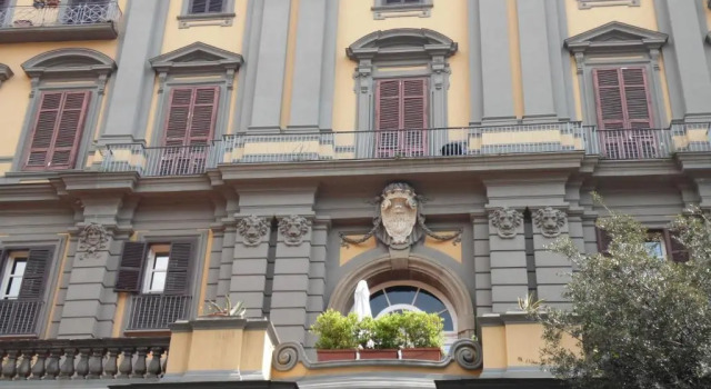 Terrazza Fiorita Napoli, Забронировать Отель Отели Неаполя с завтраком, рядом с Кафедральный собор Неаполя, Завтраки