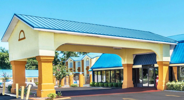 Seng i sovesal Days Inn - Troy