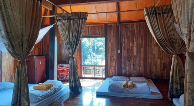 Кровать в общем номере Mai Chau Hostel