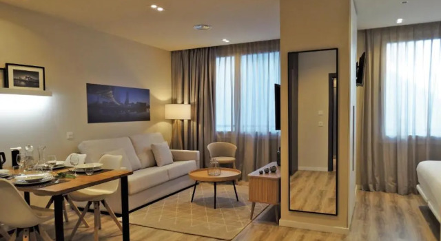 Студия Deluxe Bilbao City Center by abba Suites
