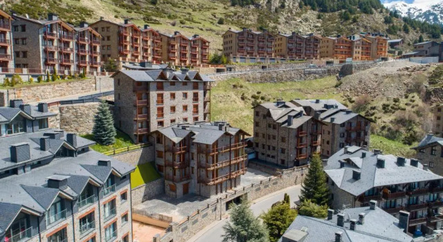 Апартаменты с 2 комнатами с балконом Apartaments Esquirol El Tarter