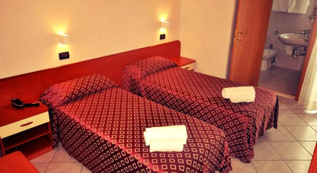 Двухместный номер Standard с балконом и с частичным видом на море Grand Hotel Azzurra Club