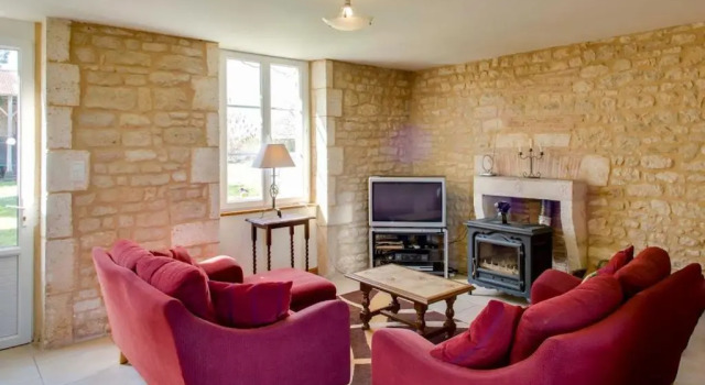 Charente Gite - 2 chambres, Réserver Hôtel Ruffec 