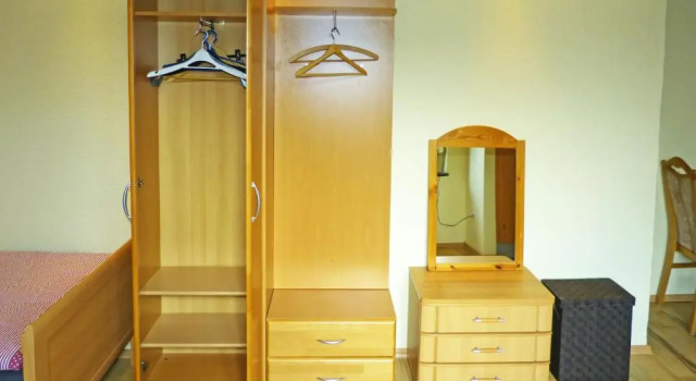 Messe-Zimmer TuS-Treff, Забронировать Отель Дюссельдорф Северный Рейн-Вестфалия