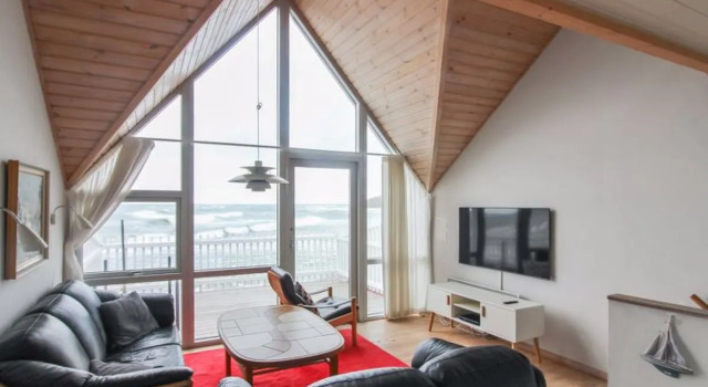 "Jirina" - 10m from the sea in Bornholm, Book Hotel Hoteller i Hasle med parkering, Parkering