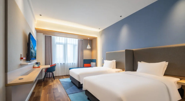 Номер Standard Holiday Inn Express Jurong Xianlin