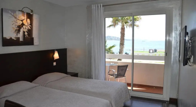 Двухместный номер Standard с балконом и с видом на море Hôtel La Plage