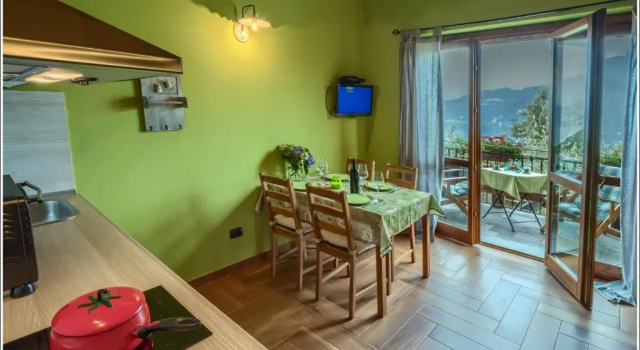 Fantastica Casa Poppo, Book Hotel Hotels in Como with a Pool, Swimming Pool