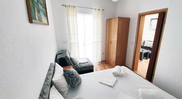 Apartments Cota