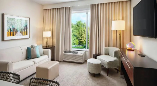 Четырёхместный люкс TownePlace Suites by Marriott Orlando Downtown