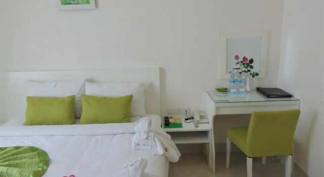 Двухместный номер Economy Hotel La Perle