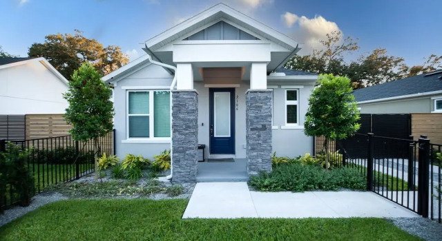 Коттедж Newly Constructed Modern Pet Friendly Zen Home W/ Private Home Theater & Hot Tub! 1 Bedroom Home by RedAwning
