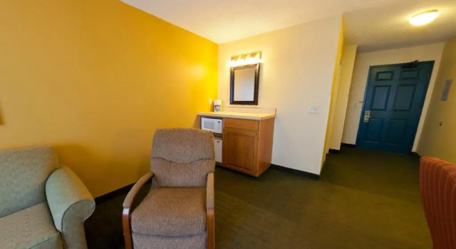 Двухместный люкс c 1 комнатой Country Inn & Suites by Radisson, Salina, KS