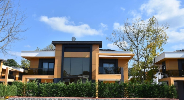 Yakut Villa