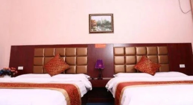 Xianyang Huang Long Express Inn, Boek Hotel Hotels in Shaanxi met parkeren, Parkeren